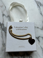 Pulsera corazón dorada personalizable