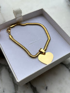 Pulsera corazón dorada personalizable